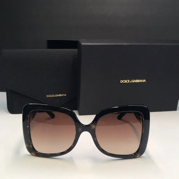 Auth- New Dolce & Gabbana DG6193U eyeglass frame features a  display picture 1